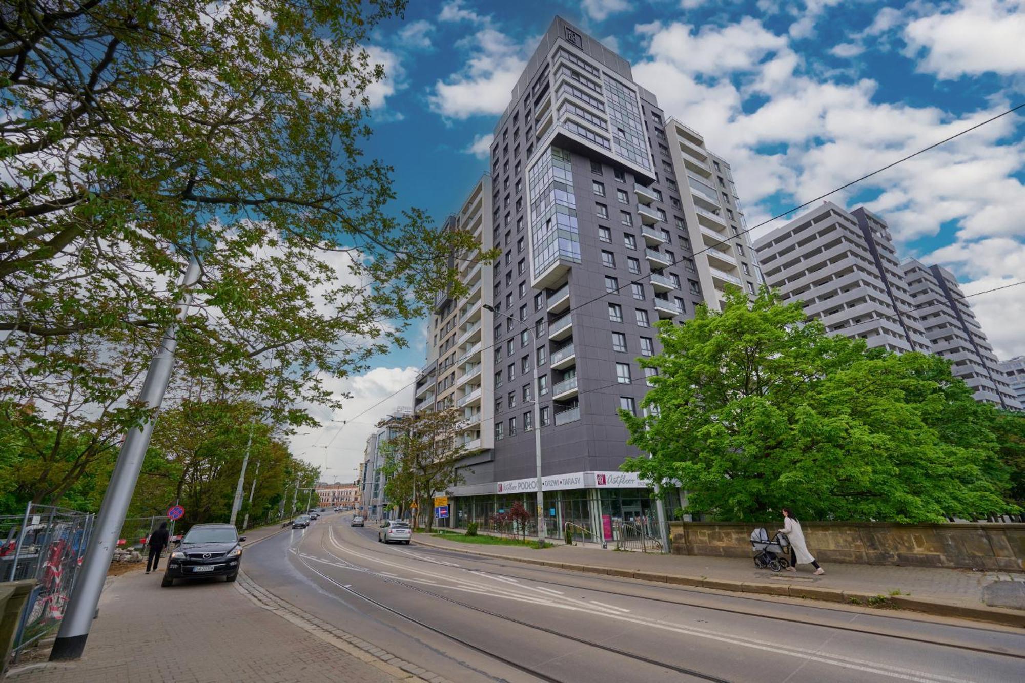 Odra Tower Apartment Center Of Wroclaw By Renters Prestige Exterior foto