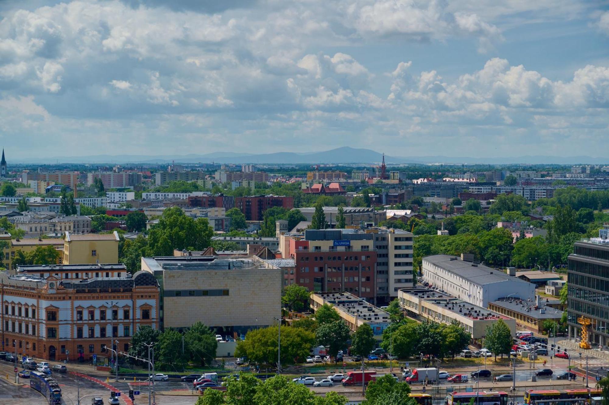 Odra Tower Apartment Center Of Wroclaw By Renters Prestige Exterior foto